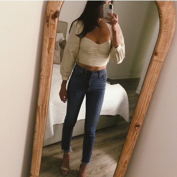Aritzia Tops - ARITZIA SUNDAY BEST Giselle Petal Top Blouse